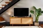 Barra de sonido Bose para TV, barra de sonido compacta Dolby Digital con conexión Bluetooth, color negro. - Imagen 2