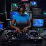 Pioneer DJ - Pack DDJ-FLX10 + Estuche con ruedas Silver Walkasse (copia) - Imagen 11